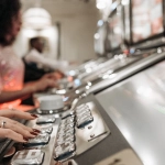 Zeus vs Hades слот с адаптивными механиками и гибким геймплеем